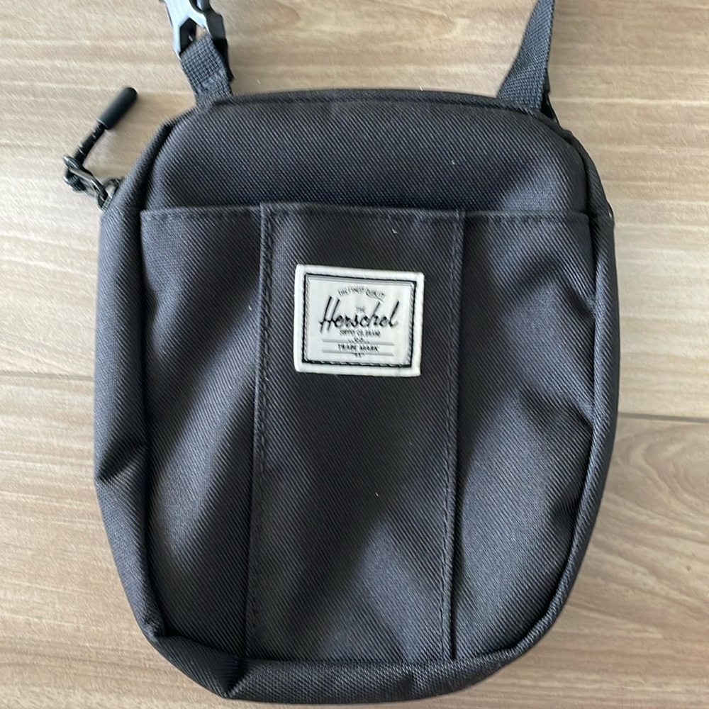 Everywhere Belt Bag 1L black